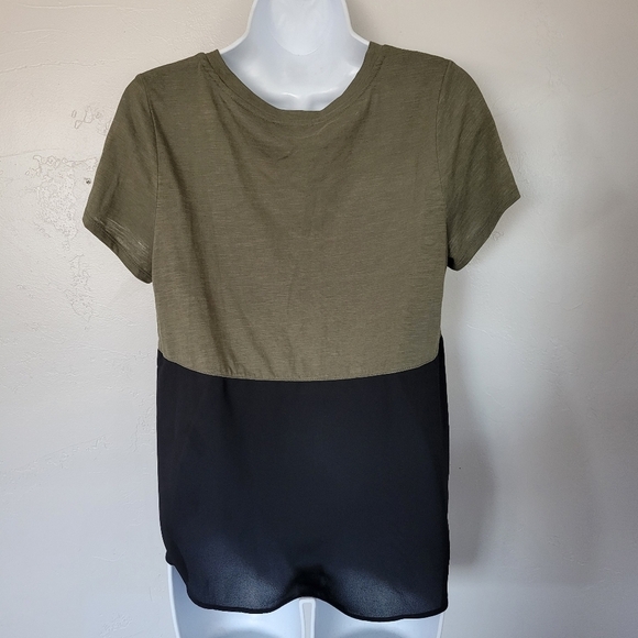 Express Women's Small Short Sleeve Blouse Top Olive Green Black Chiffon Trim - Picture 2 of 7